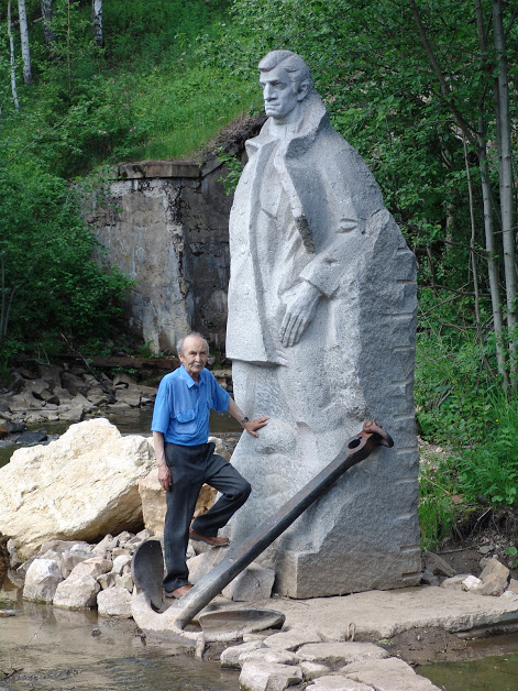 Радик Мустафин, скульптор А. Грина