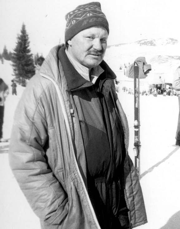 Владислав Постников